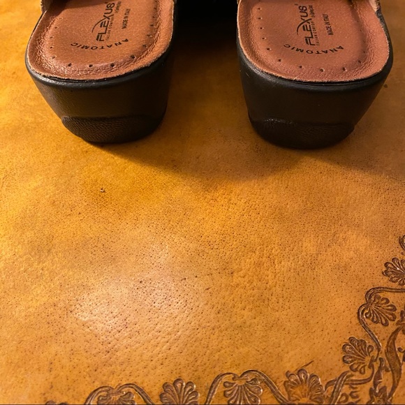 Spring Step FLEXUS Italian Made Leather Decca Slide Beige Sandal - Picture 13 of 13